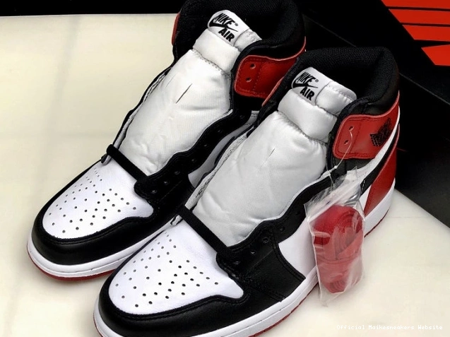 Official Maikesneakers 555088-125 Black Air Toe Retro 1 Jordan 0715